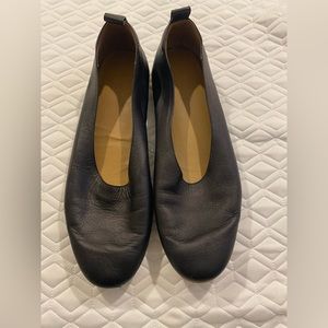 Everlane Italian Leather Day Glove Flat